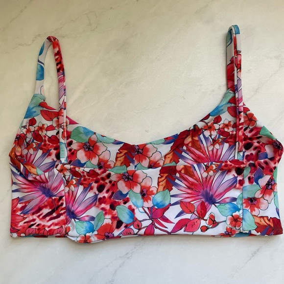 HandMade - Floral Bikini Set - Picture 6 of 7